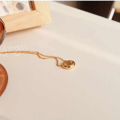 Donuts ? Clavicle Necklace
