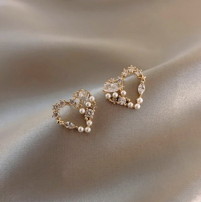 Crystal Heart Earrings Deegnt