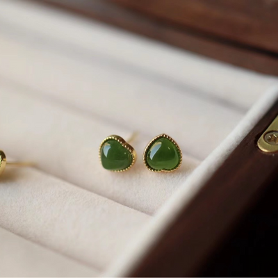Natural Apple Green Jasper Heart Stud Earrings