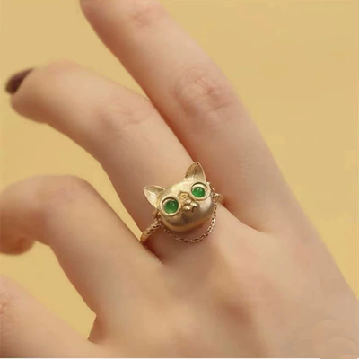 Cat ring with glasses