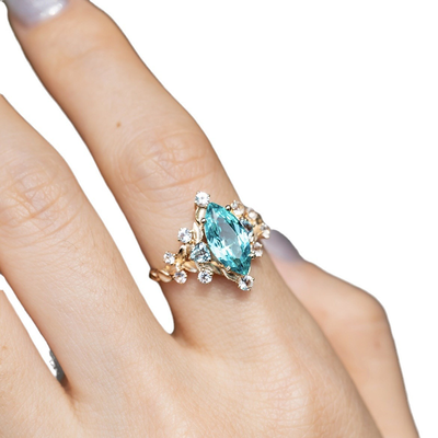 Natural crystal symmetrical inlay ring