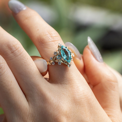 Natural crystal symmetrical inlay ring