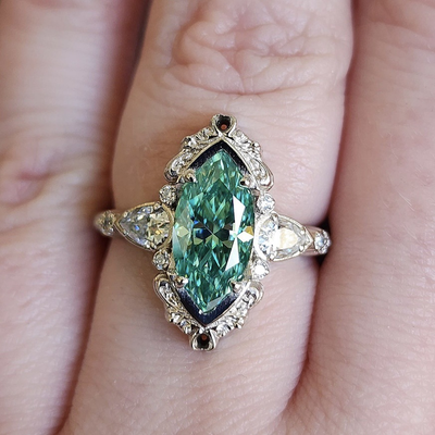 Pattern natural green crystal ring