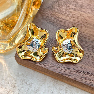 Irregular flower earrings