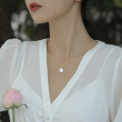 Natural freshwater pearl pendant necklace