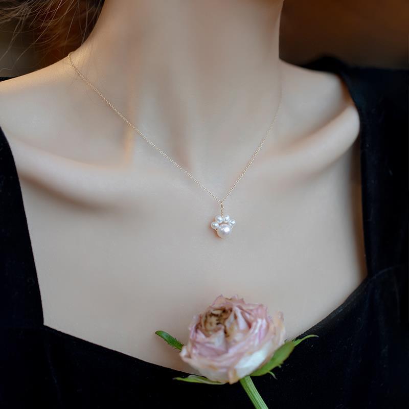 Kitten Claw Natural Pearl Necklace