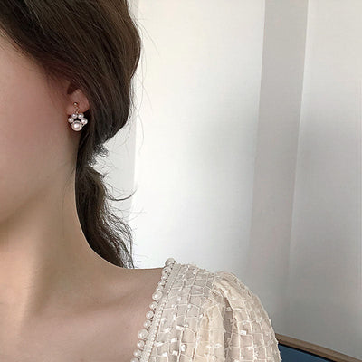 Cat's Claw Pearl Earrings