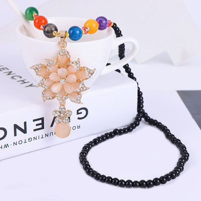 Fashionable Flower Natural Crystal Necklace