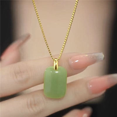 Simple Natural Emerald Jade Stone Necklace