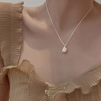 Shell • Natural Pearl Necklace