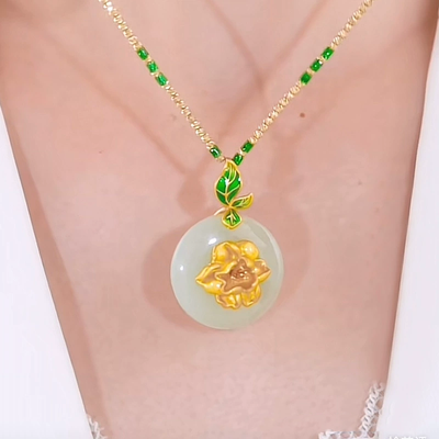 Natural Emerald Jade Stone necklace with flowers