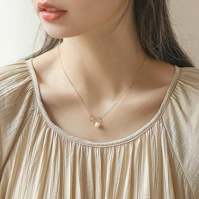 Geometric Circle Natural Freshwater Pearl Necklace