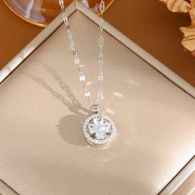 Natural diamond lucky four-leaf clover rotating necklace