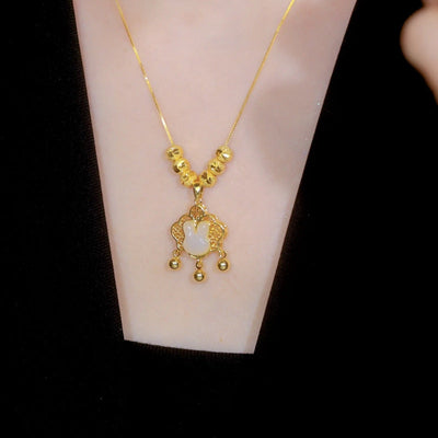 Rabbit Lucky Lock Natural Emerald Jade Stone Necklace