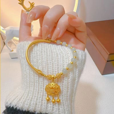 Lucky Bunny Lock Natural Emerald Jade Stone Bracelet