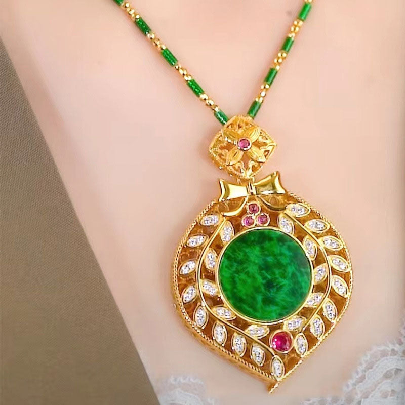 Bamboo chain love disc pendant necklace