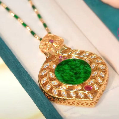 Bamboo chain love disc pendant necklace
