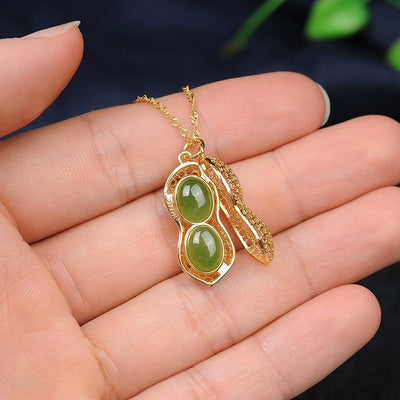 Hollow peanut Natural Emerald Jade Stone necklace