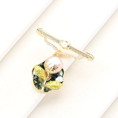 Natural freshwater pearl flower brooch