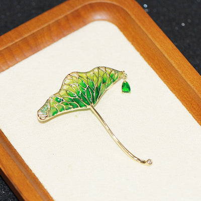 Fresh green lotus leaf brooch