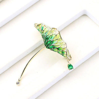 Fresh green lotus leaf brooch
