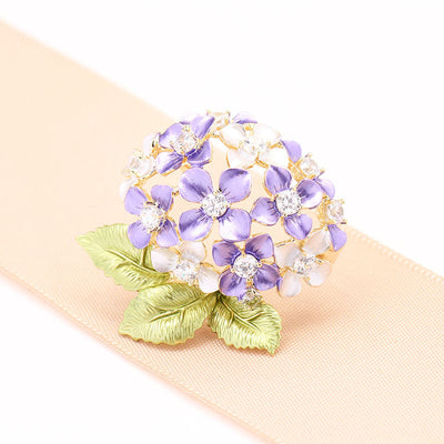 Simple hydrangea brooch