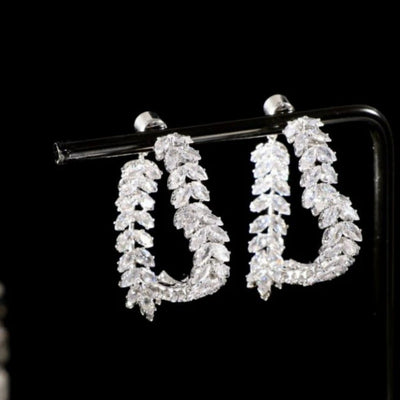 Earrings with full diamonds