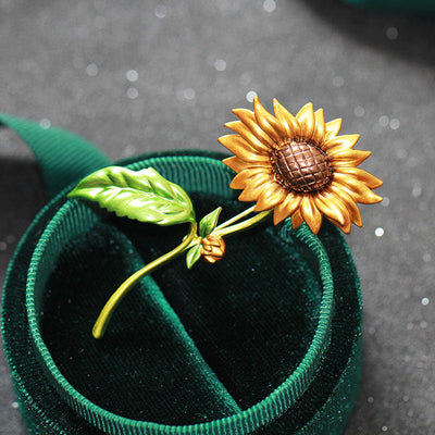 Retro Sunflower Brooch