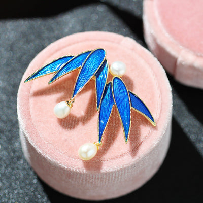 Bamboo Leaf Pearl Brooch