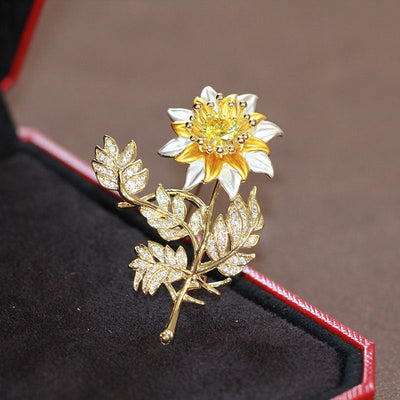 Three-color sunflower brooch