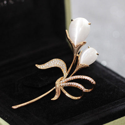 Bouquet natural opal brooch