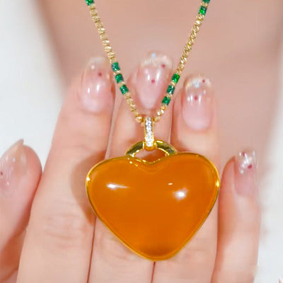 Fashionable Heart Natural Agate Necklace