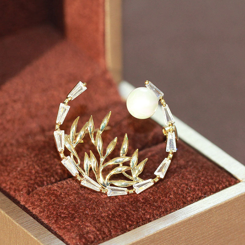 Garland Bamboo Natural Freshwater Pearl Brooch
