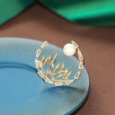 Garland Bamboo Natural Freshwater Pearl Brooch