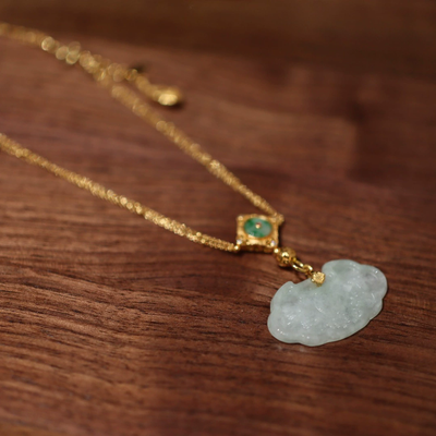 Natural Emerald Jade Stone Lucky Lock Pendant Bracelet
