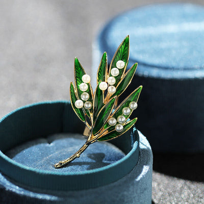Multi-leaf Natural Freshwater Pearl Brooch
