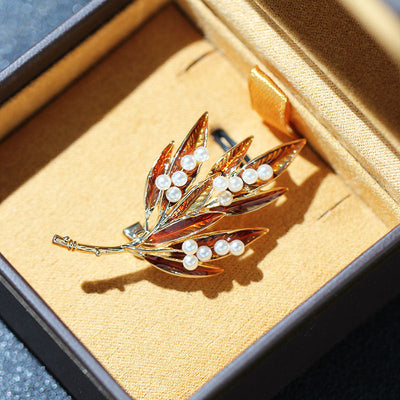 Multi-leaf Natural Freshwater Pearl Brooch