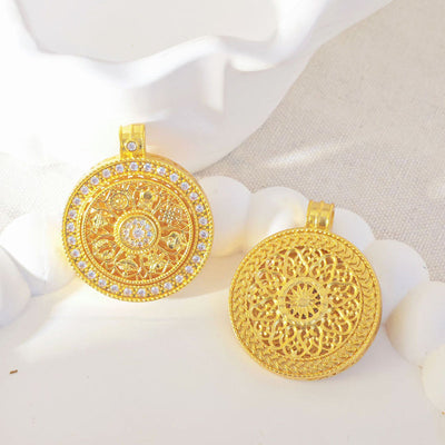 Turning eight treasures compass pendant necklace