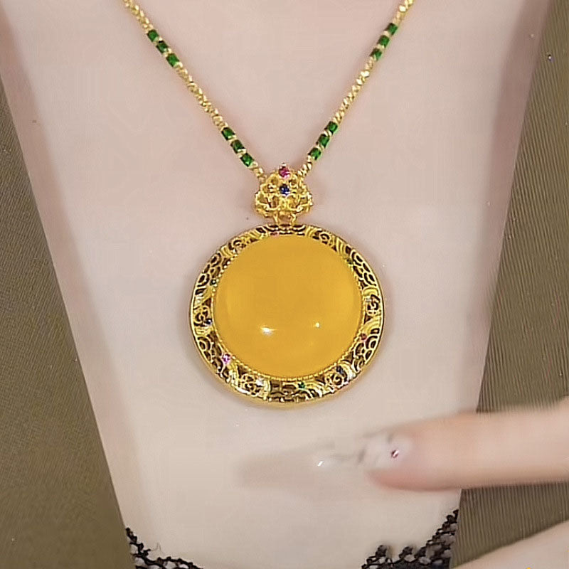 Round natural beeswax necklace