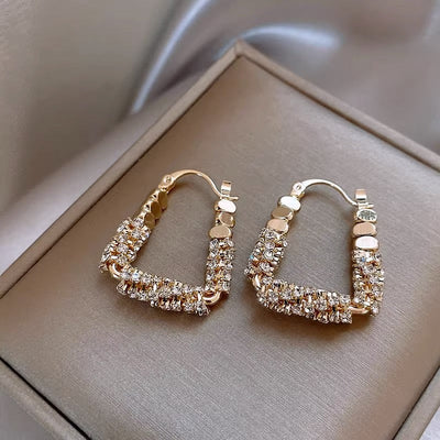 U-shaped hoop earrings
