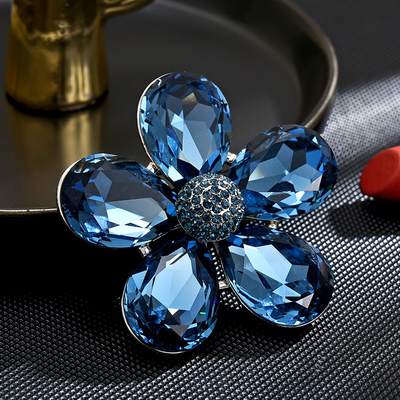 Crystal five-petal flower brooch