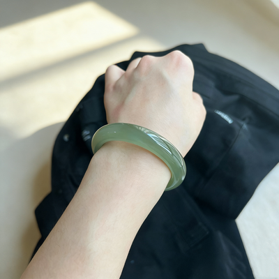 Lake-Green Jade Bangle