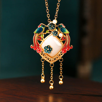 Magpie Plum Natural Emerald Jade Stone Necklace
