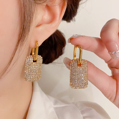 Geometric square ear buckles