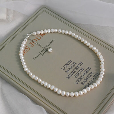 Temperament ? Freshwater pearl Necklace