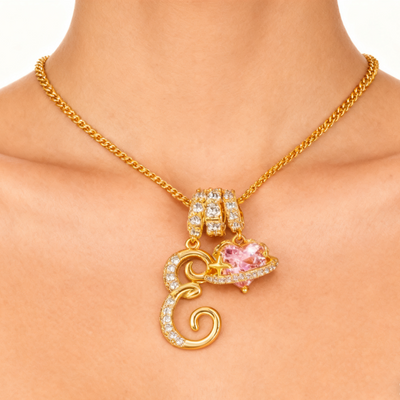 Heart-shaped pink crystal necklace