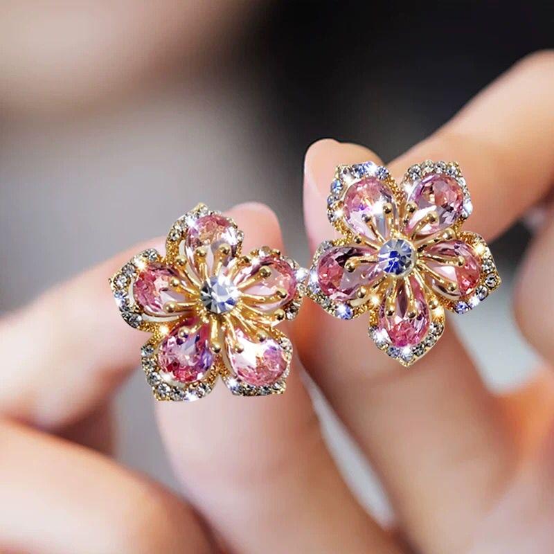 Blooming Crystal Flower Earrings Deegnt