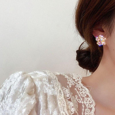 Blooming Crystal Flower Earrings Deegnt
