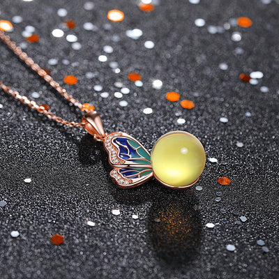 Butterfly • Natural amber color changing necklace