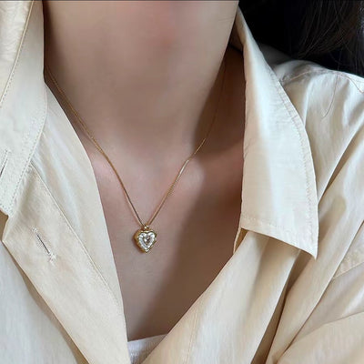 18K Gold White Shell Heart Necklace